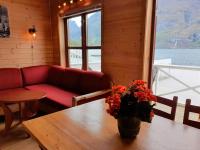 Cottage with Fjord View - Selfservice