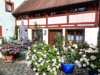 B&B Hollfeld - Ferienhäuschen Rosi Brehm - Bed and Breakfast Hollfeld