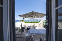2 PINETA - Ampio quadrilocale sulla spiaggia di Porto Faro - B&B