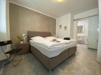 Apartment mit Balkon