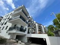 HomeStay Apartment with Parking - B&B