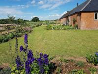 Sweet Meadow Lodge - B&B Exeter