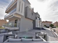 Christina Suites - Ferienwohnung Néa Flogitá