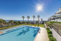 Mesas Homes luxury 4 bed apartment near the sea and port Estepona - Chambres d'hôtes Estepona
