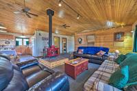 Cabin on 10 Acres Surrounded by National Forest! - B&B