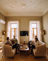 Superior 4-Bedroom Apartment