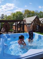 Lawendowo- basen, jacuzzi, domki w ogrodzie i apartamenty w kamienicy - Chambres d'hôtes Sandomierz