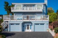 All Decked Out in Cambria - B&B