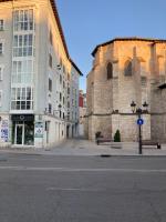 EL FAROLILLO DE LA CATEDRAL VIVIENDA DE USO TURISTICO VUT 9/251 - B&B Burgos