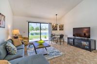 B&B Palm Desert - Palm Desert Condo with Community Pool and Views! - Bed and Breakfast Palm Desert