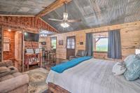 B&B Ozark - Updated Studio Cabin in Ozark - Mountain View - Bed and Breakfast Ozark