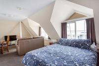 Upstairs Studio Apartment with street access - B&B Melbourne