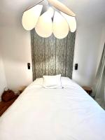 les suites du beffroi 2 - Bed and Breakfast Calais