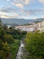 Cheerful one bedroom townhouse with patio Archez - B&B Árchez