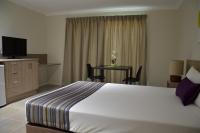 Chambre Lit Queen-Size Standard - Accessible aux Personnes à Mobilité Réduite