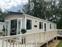 Acres Corner Retreat Inc Hot tub at Tattershall Lakes Country Park - Chambres d'hôtes Tattershall