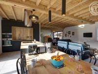 Gîte spacieux, 4 chambres, cheminée, jardin clos, proche Saint-Just-Saint-Rambert - FR-1-496-195 - Ferienwohnung