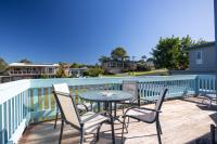 Retro Beach House - B&B