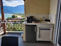 Deluxe studio with sea view (2nd floor)