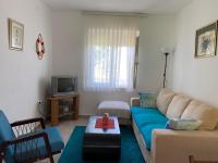 Apartman LUCIJA, dostupan 7 NOCENJA i VISE, AVAIBLE FOR RENT 7 NIGHTS AND MORE - Chambres d’hôtes Sutomore