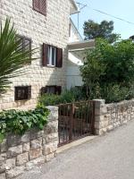Apartment M&J Supetar with floor heating and two air conditioners - Bed and Breakfast