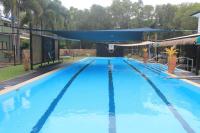 Kurrimine 4 bedroom house and pool - B&B Kurrimine Beach