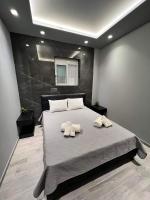 Luxury Black and White Interior Apartments - B&B Kalamata