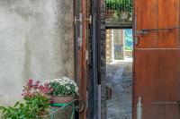 B&B Pognana Lario - *HOLIDAY HOME* W/Patio & Fireplace + Lake View - Bed and Breakfast Pognana Lario