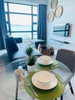 KEEN Suites-Jesselton Quay - Bed and Breakfast Kota Kinabalu