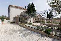 Villa Mythos with Infinity Pool - B&B Dassia