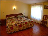 Standard Twin Room with Mountain View