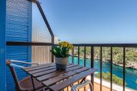 Doppelzimmer mit Balkon und Meerblick