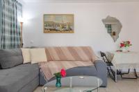 Flat w Parking at Flisvos Marina & SNFCC, 300mbps - B&B Athens
