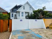 Private Two Bedroom Residence in Southbourne - Private Parking - Off the High Street - Minutes Away from the Beach - Chambres d'hôtes Bournemouth