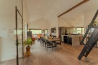 Luxurious & Unique Villa / Nature / Beach / Hiking - B&B Tjørnuvík