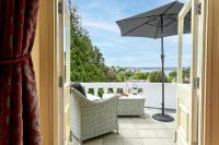 B&B Torquay - Vomero Holiday Apartments - Bed and Breakfast Torquay