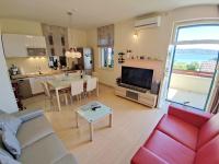 The Sunshine Apartment near Split and beach - B&B Kutleše