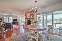 Hayesville Lake Getaway with Balcony and Mtn Views! - B&B