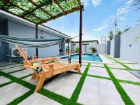 Luxurious Villa Private Pool Hot Tub and Bar - B&B Apenkwa