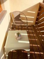FELIX LIVING 4, Moderne 2-Zimmer Wohnung in Stadtrandlage, Balkon & Parkplatz - Chambres d'hôtes Salzweg