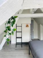 BE MY APPARTS, Appartement de charme "AU BEFFROI", DOUAI, Coeur de ville - Bed and Breakfast