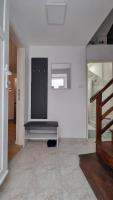 Old Town House with parking & game room - B&B Isola di Pago