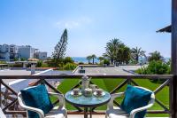 Seawaves 1- Bedroom Apartment near Meneou Beach - B&B