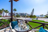 Seawaves 1- Bedroom Apartment near Meneou Beach - Chambres d'hôtes Larnaca