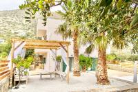 Haroupia The Residence - B&B
