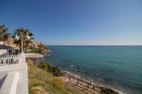 C43 - Family House with Terrace and Shared Pool - Bed and Breakfast Benalmádena