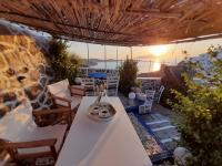Mamos Sunset House Plaka - B&B
