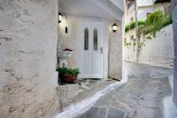 B&B Agioi Deka - Παραδοσιακό σπίτι στο χωριο - Bed and Breakfast Agioi Deka