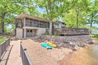 Private Dock Home on Lake of the Ozarks - Bed and Breakfast Lake Ozark