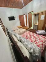 Vierbettzimmer mit eigenem Bad